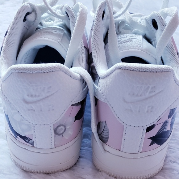 New Womens Nike Air Force 1 Low Floral Rose - Picture 3 of 7